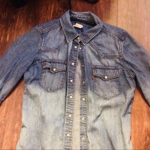 Levi’s medium wash denim long  button down,jean